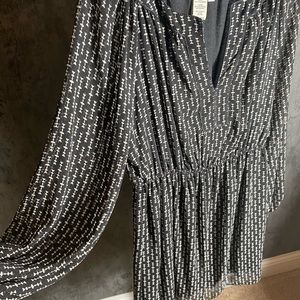 Max studio flirty dress